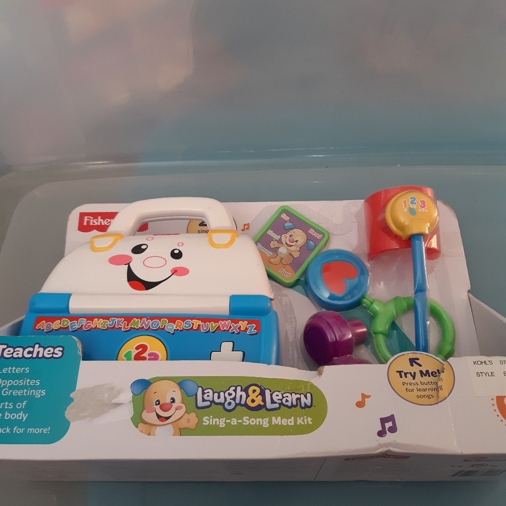 Fisher-Price sing-a-song Med kit